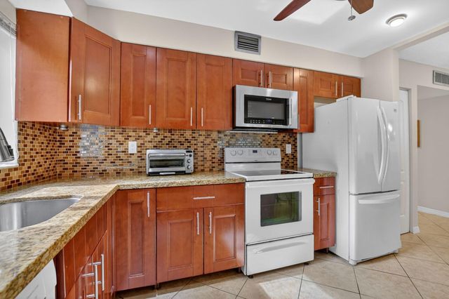 129 Piedmont C 129, Delray Beach, FL 33484