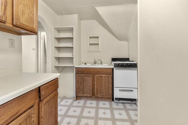 94 E 12TH STREET, Fond Du Lac, WI 54935