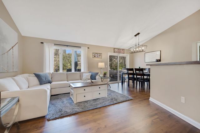 745 Mill Run Circle, Eagan, MN 55123