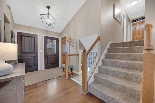 745 Mill Run Circle, Eagan, MN 55123