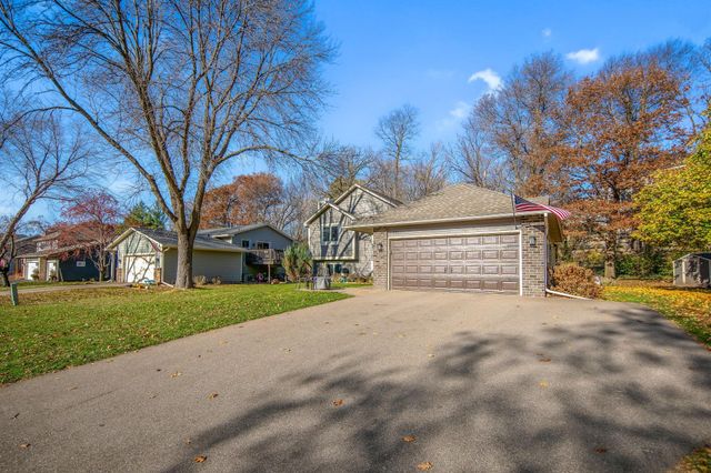 745 Mill Run Circle, Eagan, MN 55123