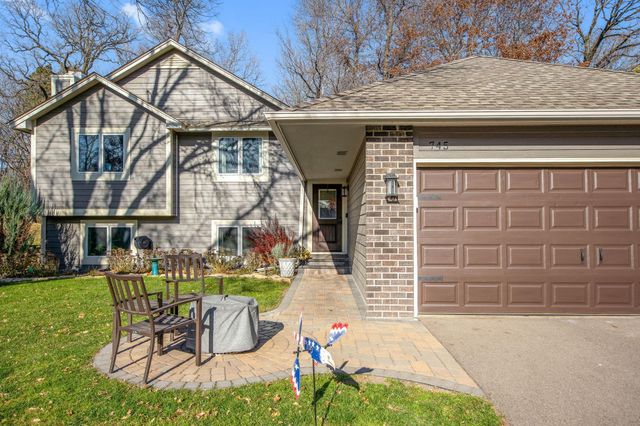 745 Mill Run Circle, Eagan, MN 55123
