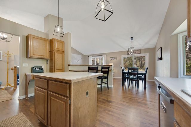 745 Mill Run Circle, Eagan, MN 55123