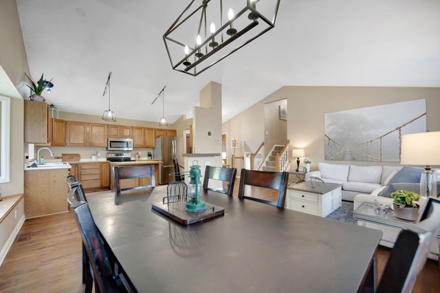 745 Mill Run Circle, Eagan, MN 55123