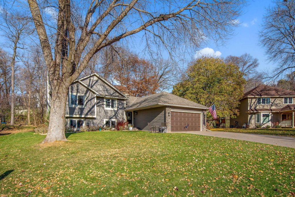 745 Mill Run Circle, Eagan, MN 55123