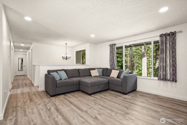 17025 431St Avenue SE, North Bend, WA 98045