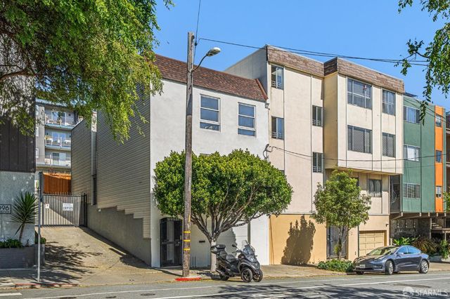 4090 17th Street, San Francisco, CA 94114