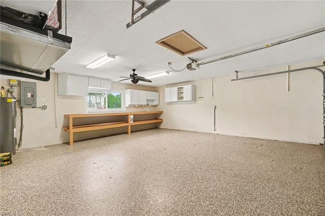12001 SW Kingsway CIR, Lake Suzy, FL 34269