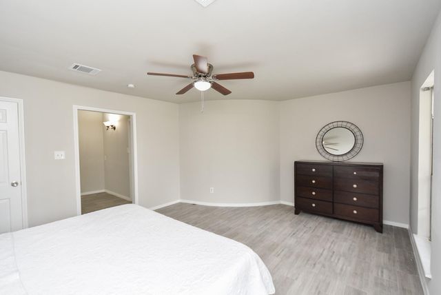 1723 Big Horn Drive, Houston, TX 77090