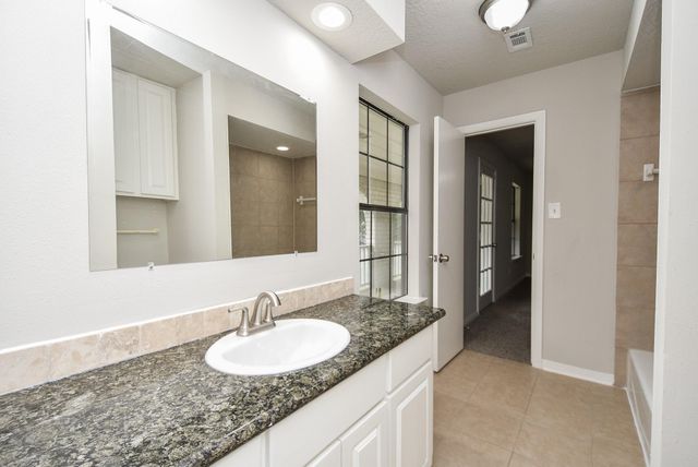 1723 Big Horn Drive, Houston, TX 77090