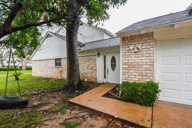 1723 Big Horn Drive, Houston, TX 77090