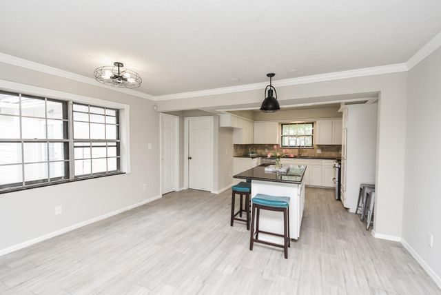 1723 Big Horn Drive, Houston, TX 77090