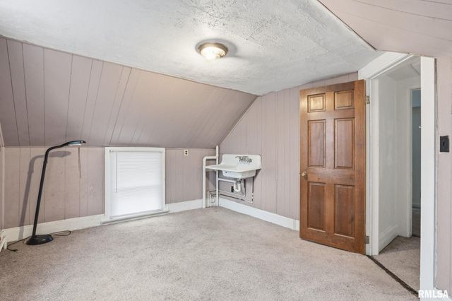 903 17TH Street, Rock Island, IL 61201