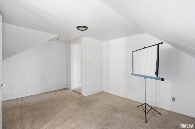 903 17TH Street, Rock Island, IL 61201