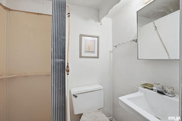 903 17TH Street, Rock Island, IL 61201