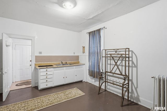 903 17TH Street, Rock Island, IL 61201