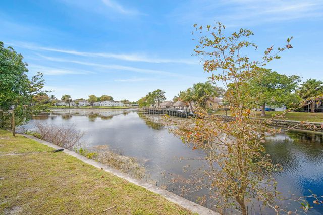 461 Sunshine Drive 1-6, Coconut Creek, FL 33066