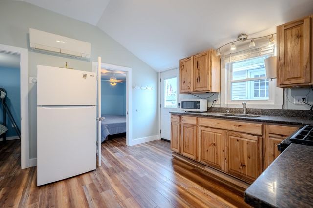 7 Perkins Avenue C, Hampton, NH 03842