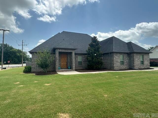 9 Eagle Drive, Lonoke, AR 72086