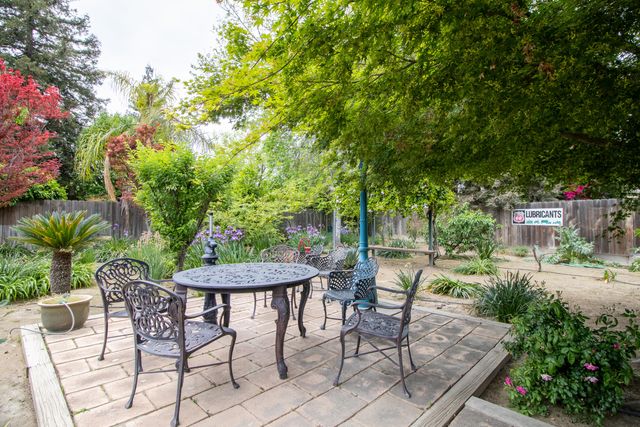 2434 W Kanai Avenue, Porterville, CA 93257