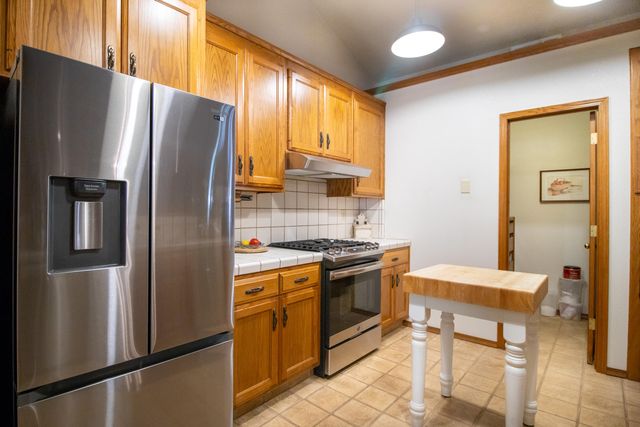 2434 W Kanai Avenue, Porterville, CA 93257
