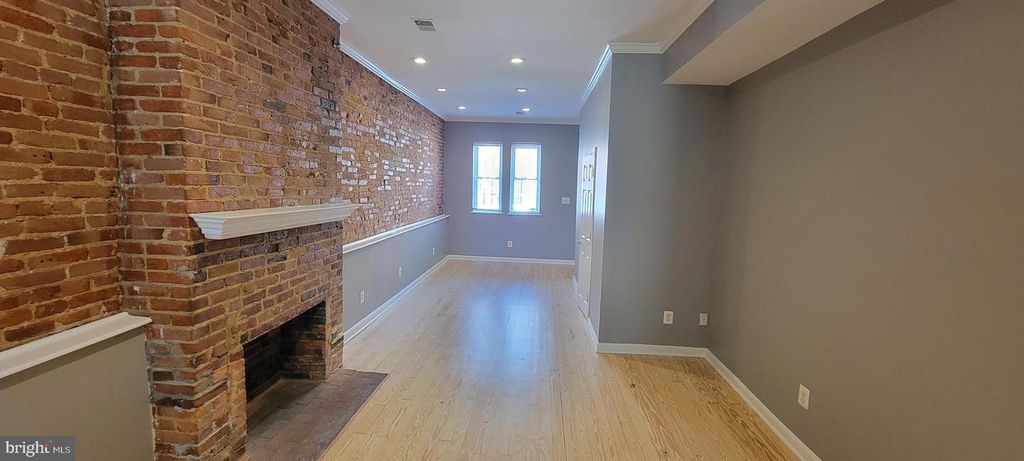 926 S HANOVER ST, Baltimore, MD 21230