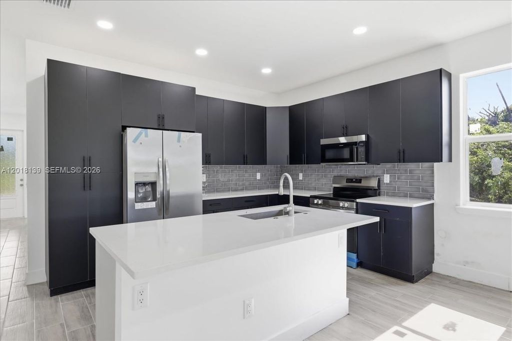 136 Lomas Rd, Other City - In The State Of Florida, FL 33947