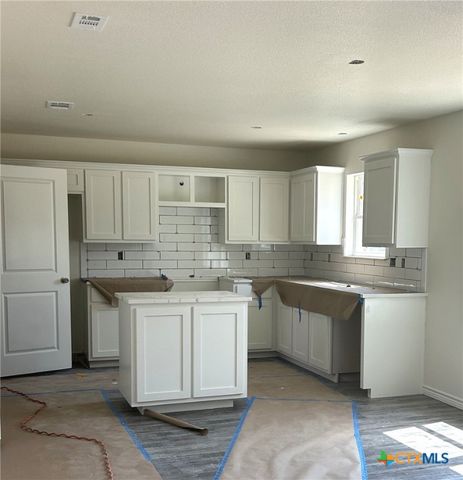 3312 Lake Road, Killeen, TX 76543