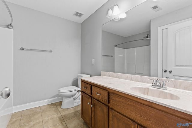 7518 Parktrace Lane SE, Owens Cross Roads, AL 35763