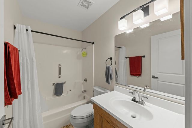 306 Drake Court, Bolingbrook, IL 60490