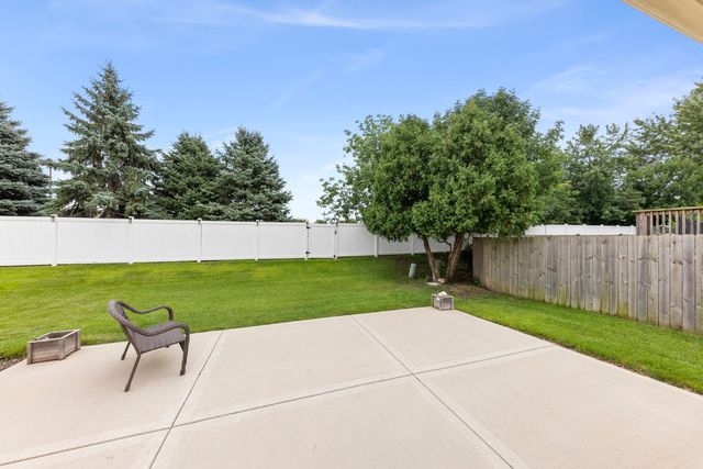 306 Drake Court, Bolingbrook, IL 60490
