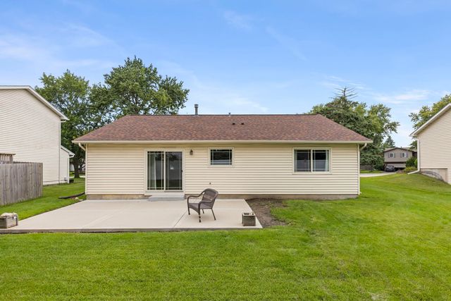 306 Drake Court, Bolingbrook, IL 60490