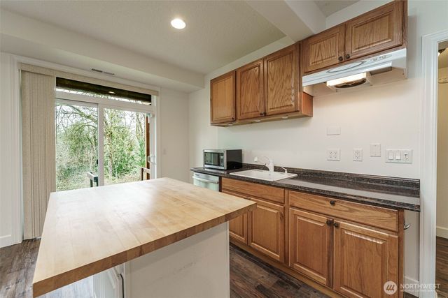 1200 N Heron Drive, Ridgefield, WA 98642