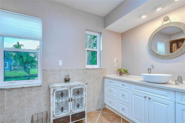 20 FERNBROOK ROAD, Oldsmar, FL 34677