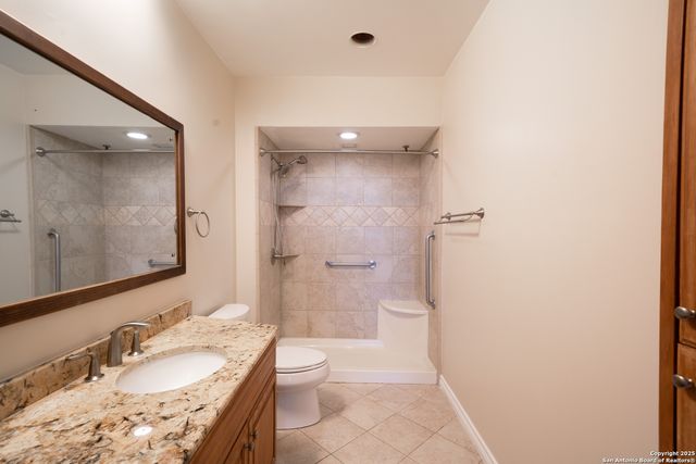 1 Towers Park Ln Apt 804, San Antonio, TX 78209