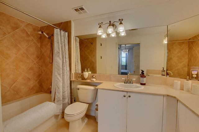 804 E Windward Way 603, Lantana, FL 33462