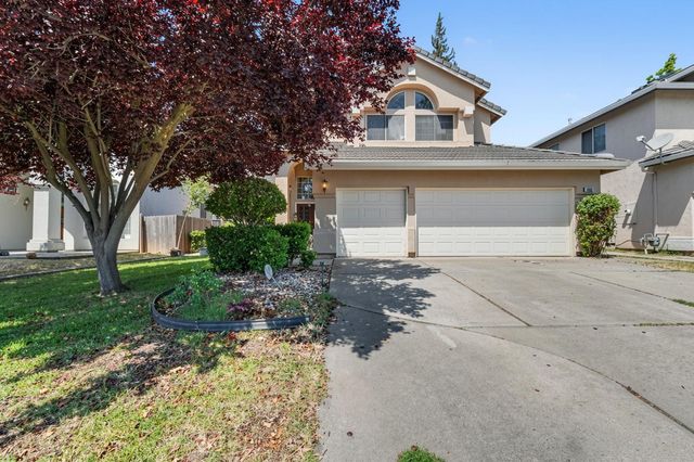 8662 Bluefield Way, Sacramento, CA 95823