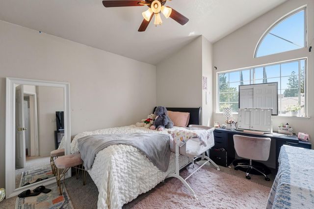 8662 Bluefield Way, Sacramento, CA 95823