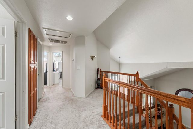 8662 Bluefield Way, Sacramento, CA 95823