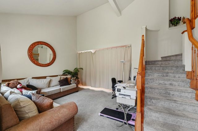 8662 Bluefield Way, Sacramento, CA 95823