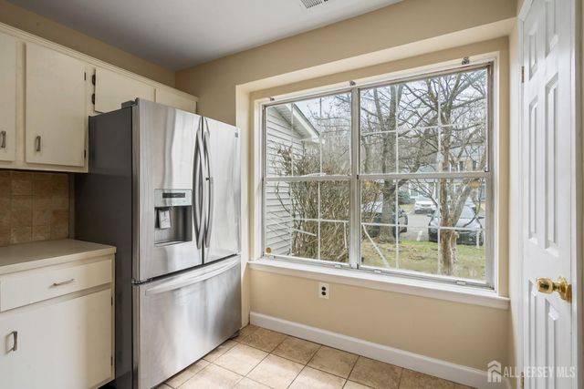 374 Constitution Circle, North Brunswick, NJ 08902