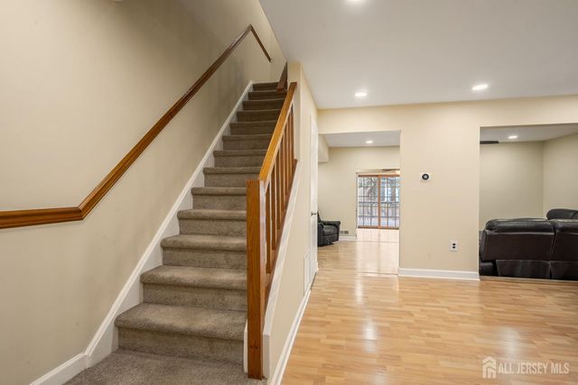 374 Constitution Circle, North Brunswick, NJ 08902