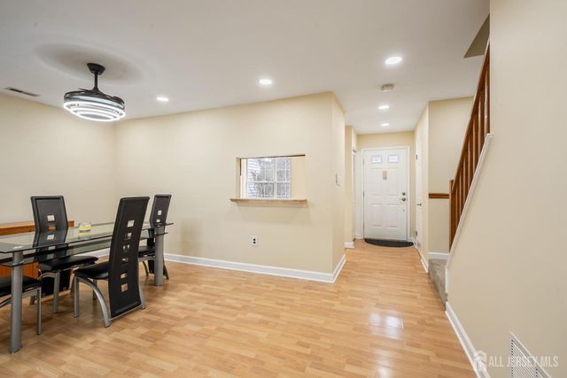 374 Constitution Circle, North Brunswick, NJ 08902