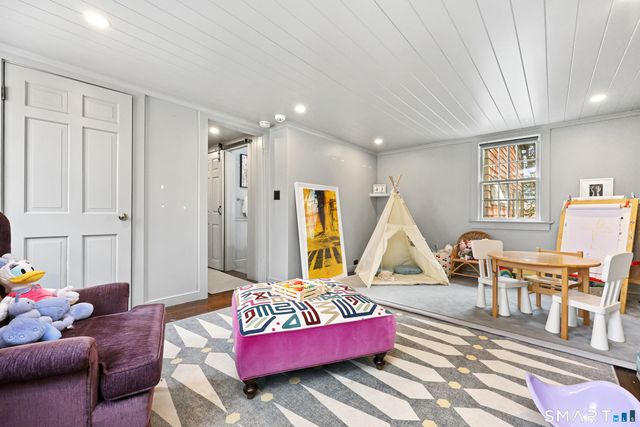 151 Skunk Lane, Wilton, CT 06897