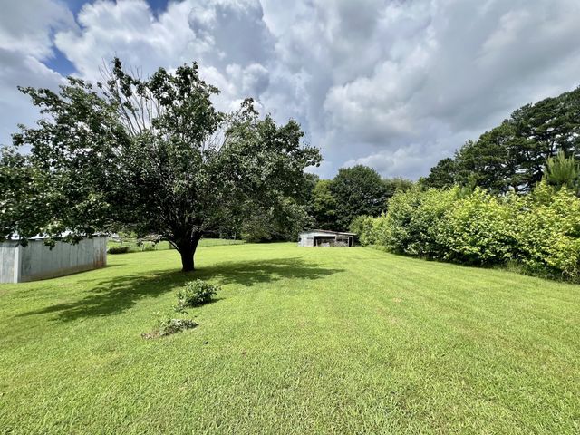 3467 Fall River Rd, Pulaski, TN 38478