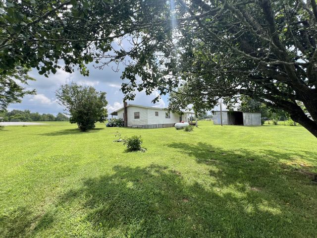 3467 Fall River Rd, Pulaski, TN 38478