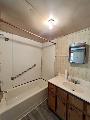 3467 Fall River Rd, Pulaski, TN 38478