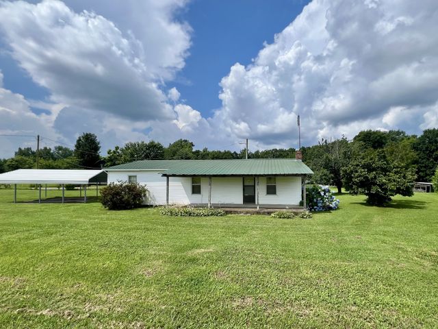 3467 Fall River Rd, Pulaski, TN 38478