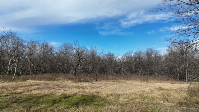 L21 Camp Fleming Court, Corsicana, TX 75110