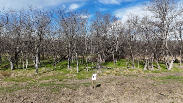 L21 Camp Fleming Court, Corsicana, TX 75110